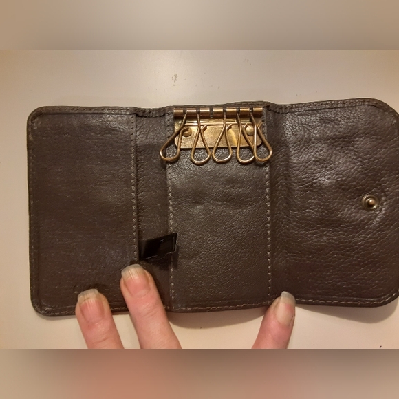 Leather Chloe Paraty Key Holder Case - Picture 3 of 9